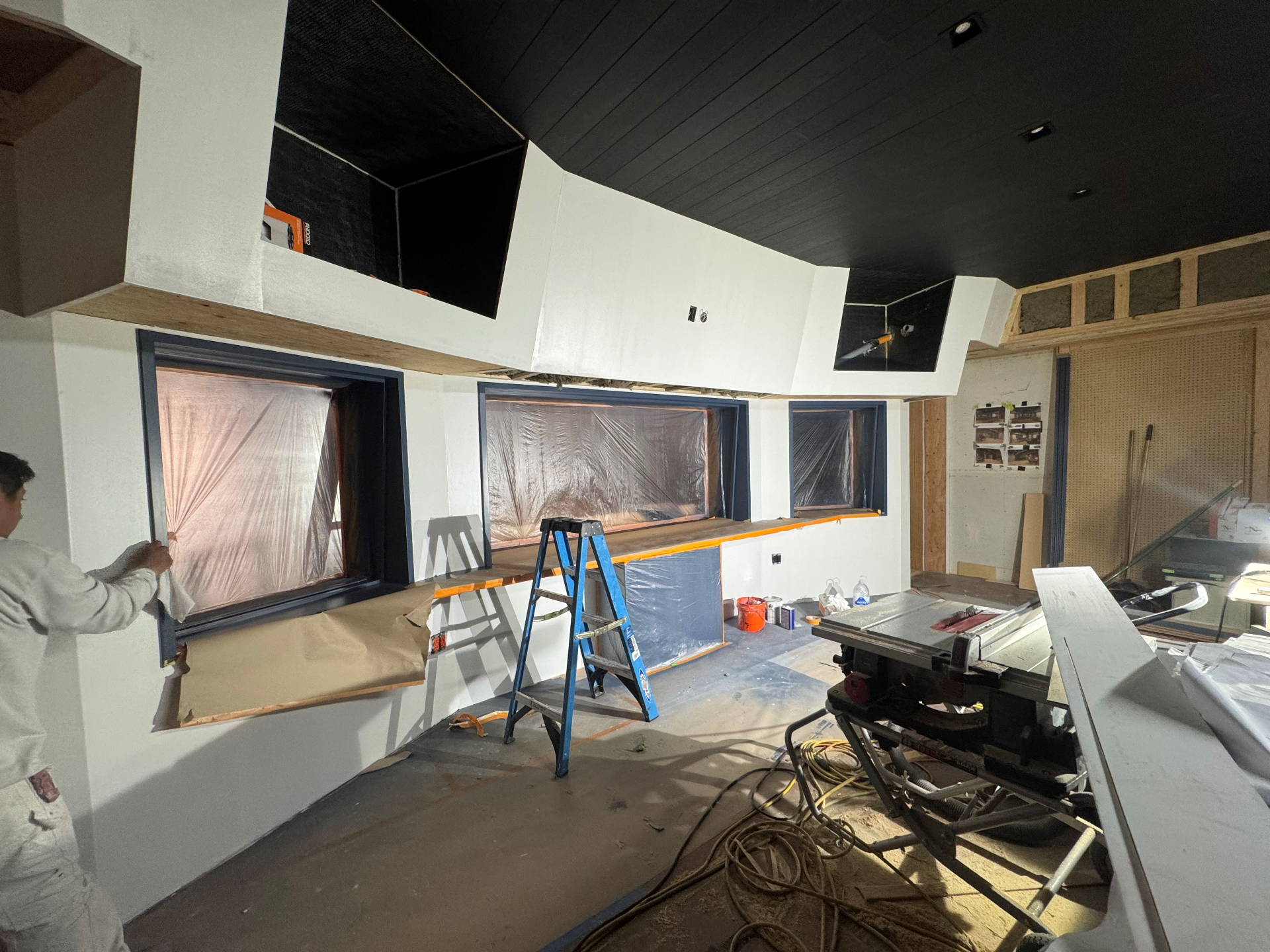 Interior construction of Glenwood Studio B live room with window framing